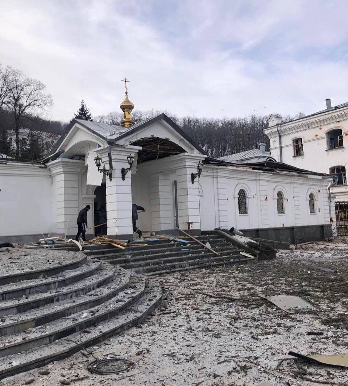 Воздушные тревоги и новое обращение Зеленского — 19-е утро войны в Украине
