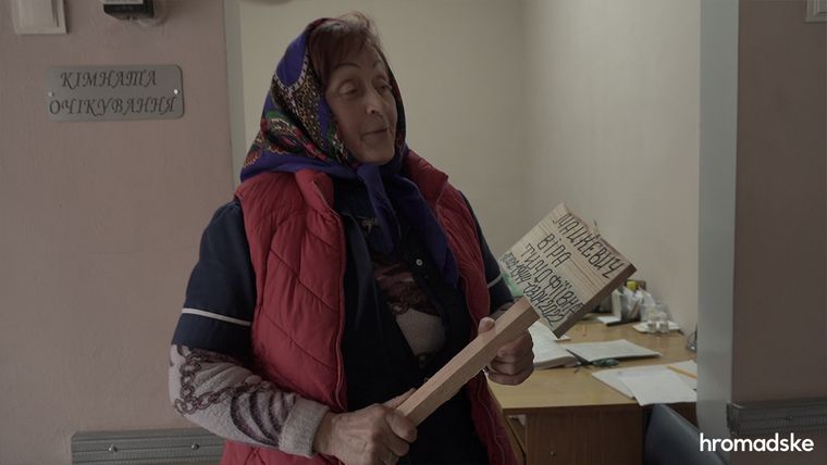 "Война пришла и к мертвым": репортаж из Чернигова