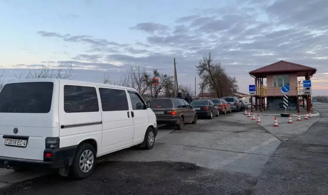 Удар па кантрабандзе з Беларусі: навошта суседзі з ЕС закрываюць памежныя пункты