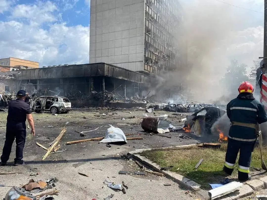 “Военно-политическая катастрофа”: Стрелков полыхает и бомбит от неудач войск РФ