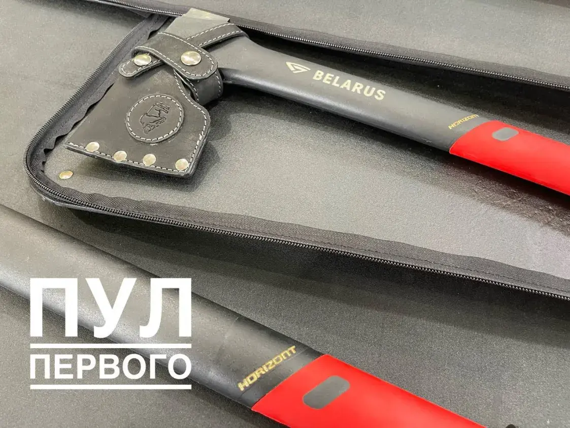 Лукашэнку паказалі беларускія сякеры маркі "МТЗ-Horizont"
