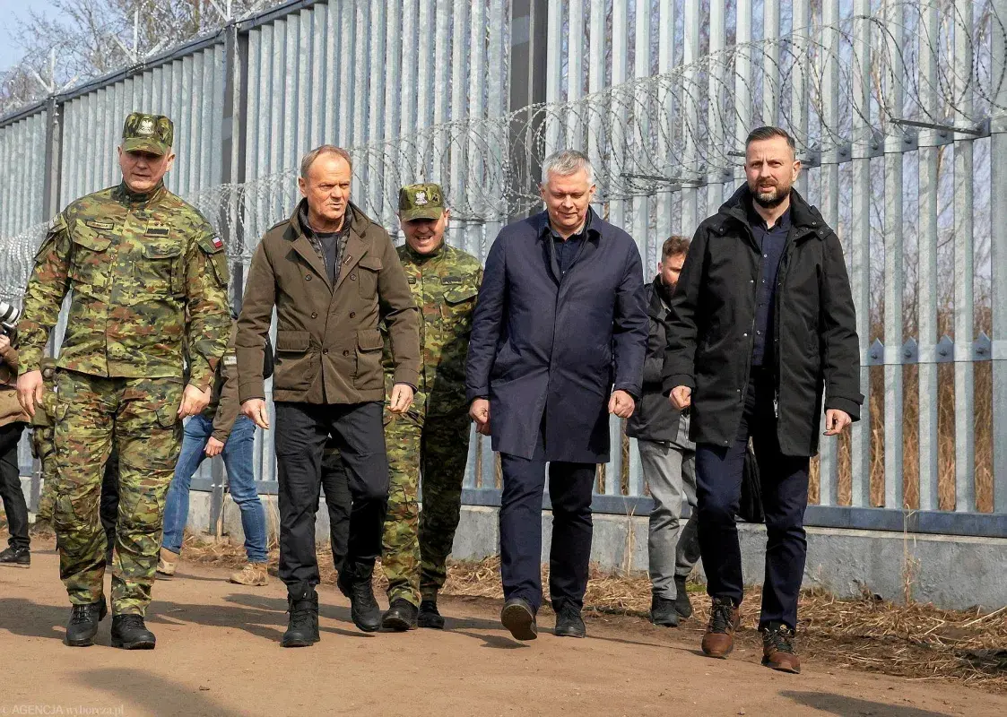 Польша говорит, что на 100% контролирует границу с Беларусью. Зачем тогда новый забор?
