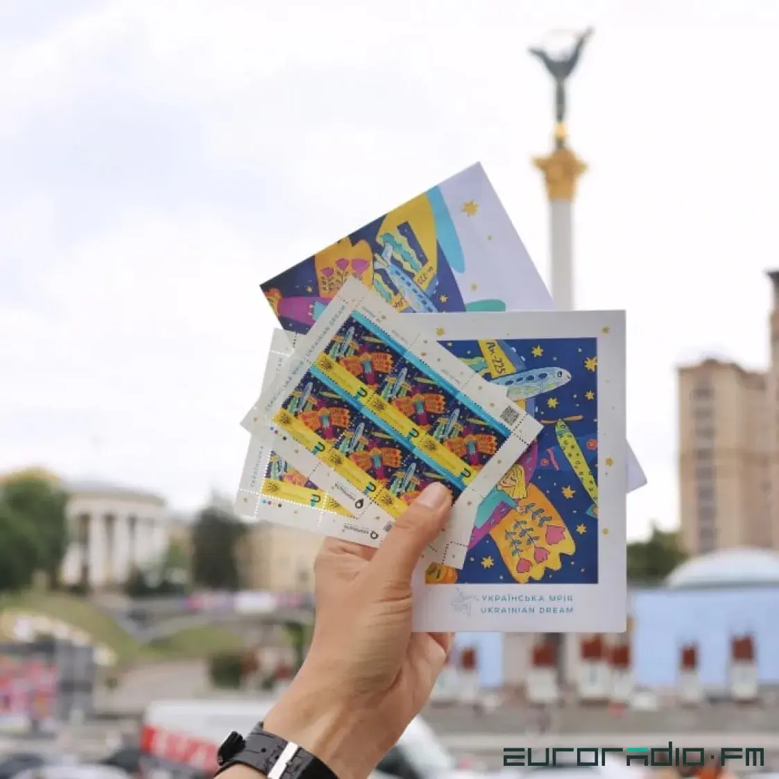 Ва Украіне новая паштовая марка. На гэты раз з самалётам "Мрія"