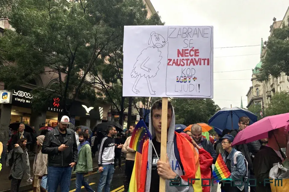 Радуга и ультрас: как в Белграде прошёл главный гей-прайд Европы