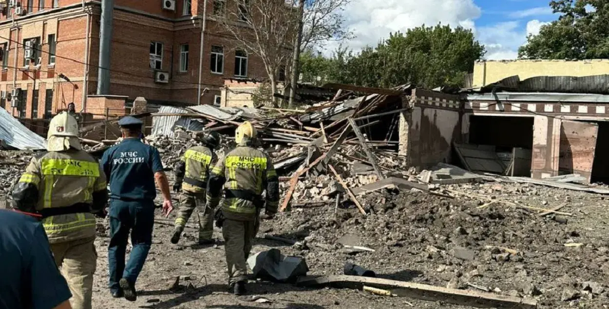Ратавальнікі на месцы выбуху ў Таганрогу / t.me/astrapress/