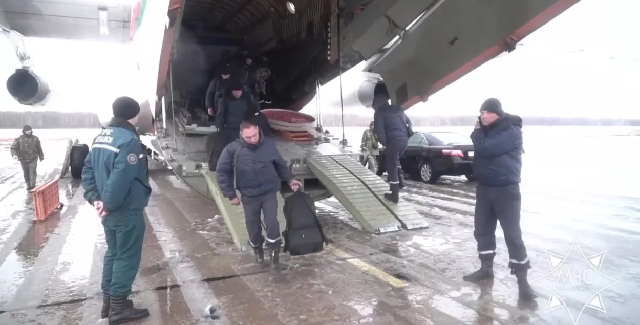 Атрад спецыяльнага прызначэння "ЗУБР" вяртаецца дадому / t.me/mchs112by/3709
