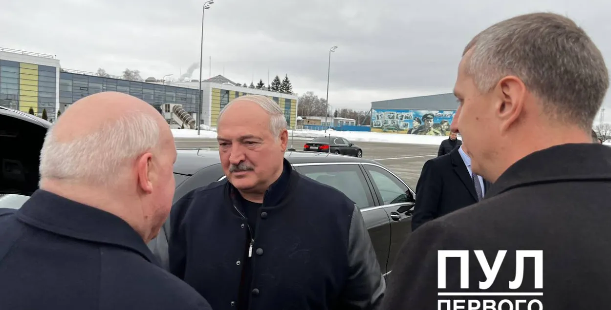 Лукашенко и посол Беларуси в РФ Дмитрий Крутой / t.me/pul_1

