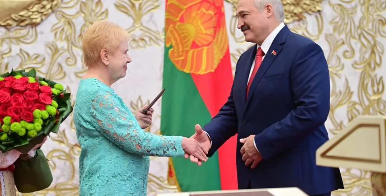 Лидия Ермошина и Александр Лукашенко / БЕЛТА​