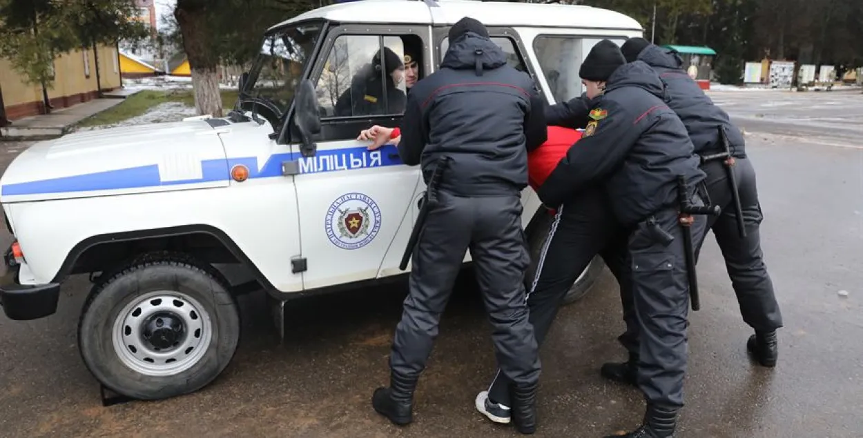 "Рейдовые группы" будут дежурить на "аварийно опасных" пешеходных переходах / Из&nbsp;архива БЕЛТА