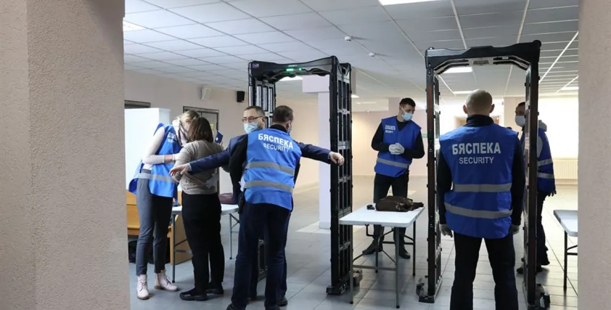 У Беларусі на прысутнасць заходніх дыпламатаў у судах рэагуюць так, як і ў Расіі