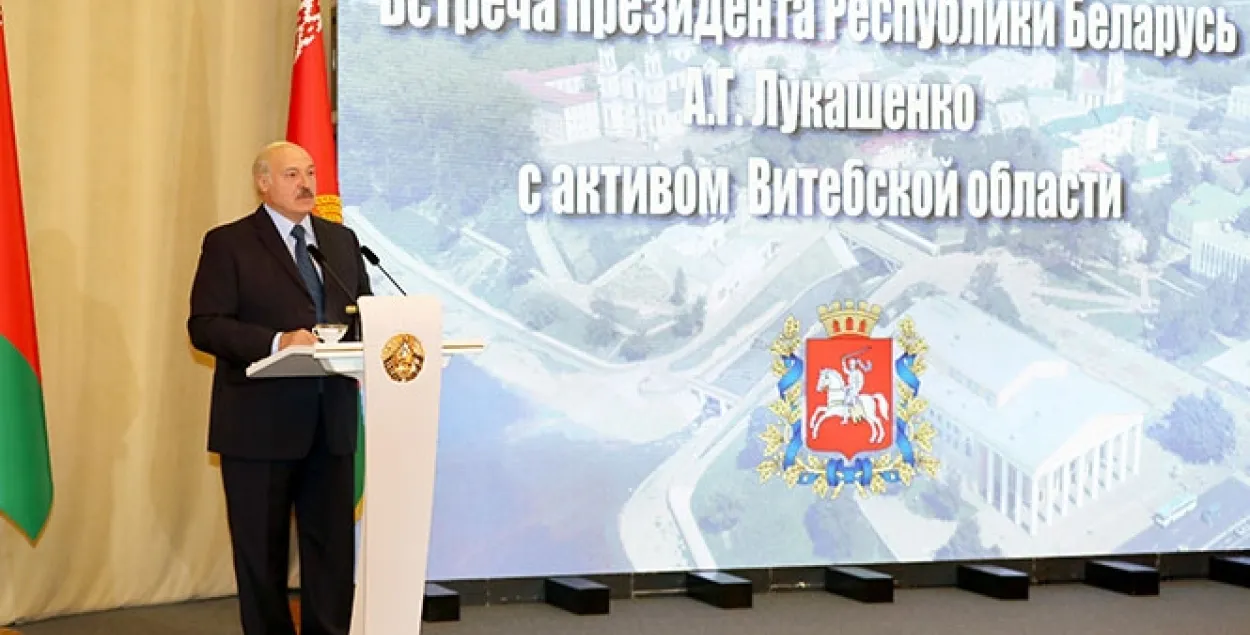 Лукашэнка — пра пратэсты: "Я нядаўна Макрону сказаў..."