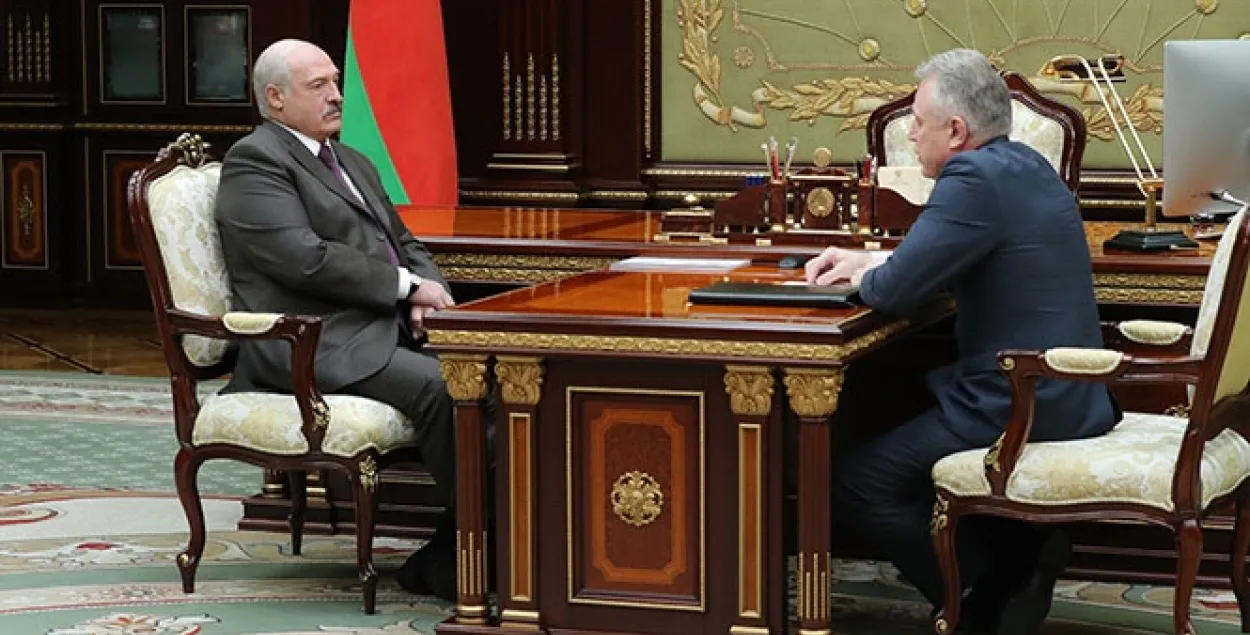 Лукашэнка: не дай Бог якія цяжкія часы, нам спатрэбіцца камсамол