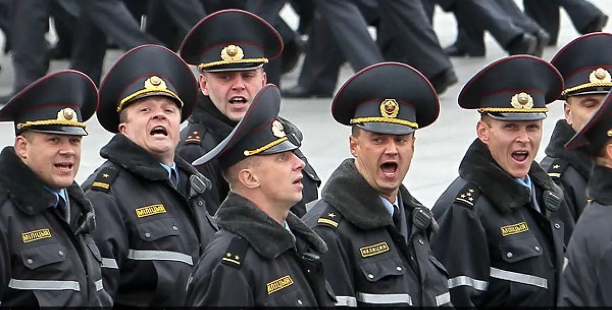 Лукашэнка павіншаваў міліцыянераў са святам