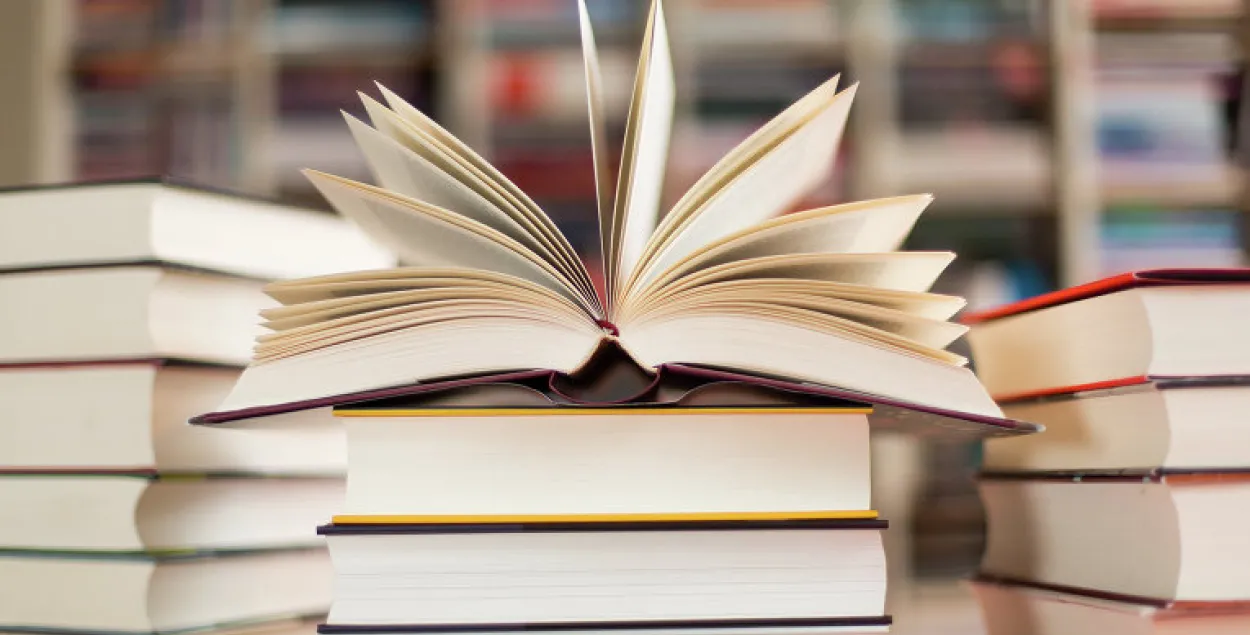 Сацыёлагі: Большасць беларусаў купляюць кнігі ў інтэрнэт-крамах