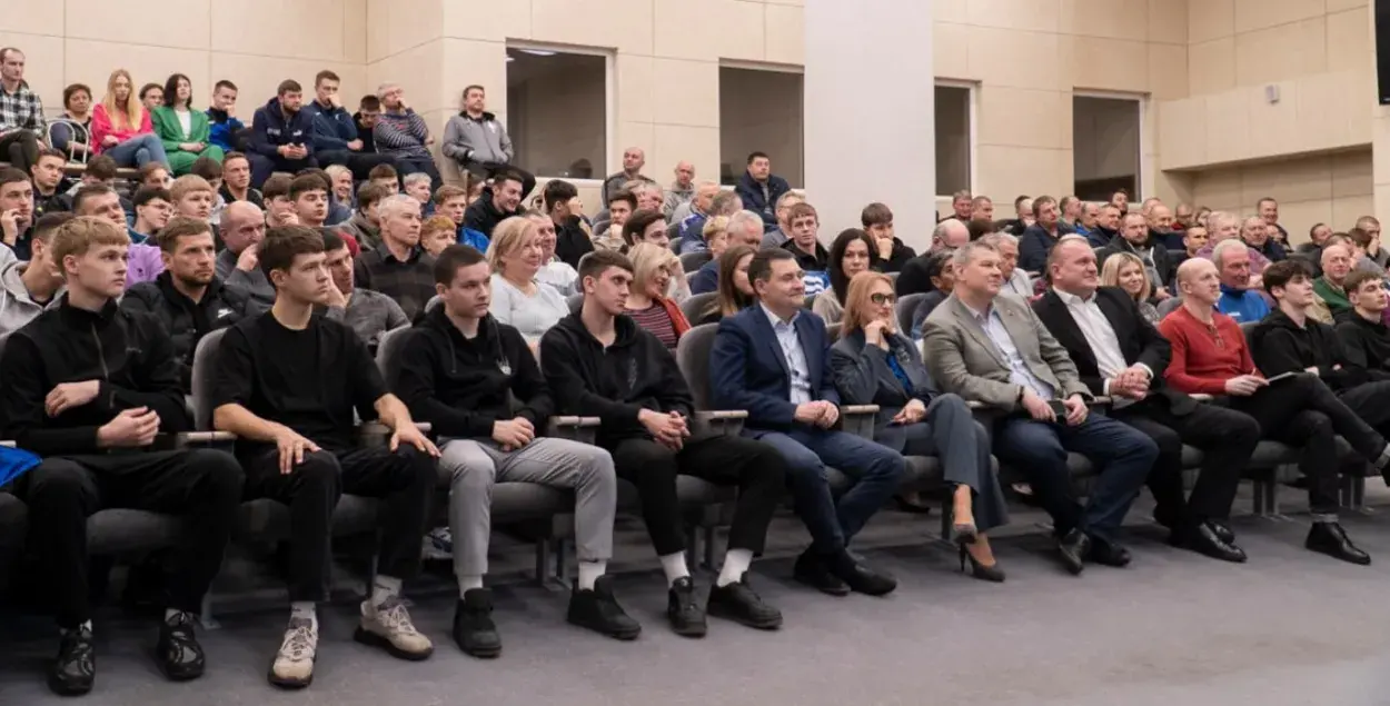 Удзельнікі сустрэчы з Ігарам Марзалюком / t.me/mst_gov_by/
