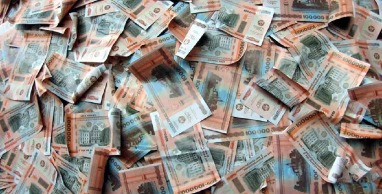 Фермера падазраюць у раскраданні маёмасці, пацярпелі 20 чалавек