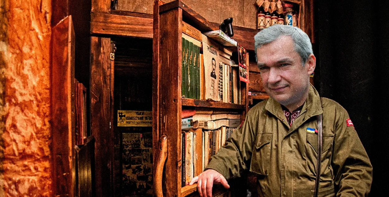 “Кіеў гатовы сустракацца з прадстаўнікамі дэмсіл Беларусі. Я не кажу пра персаналіі, я кажу пра нас усіх, пра дэмакратычны рух” / калаж Улада Рубанава, Еўрарадыё
