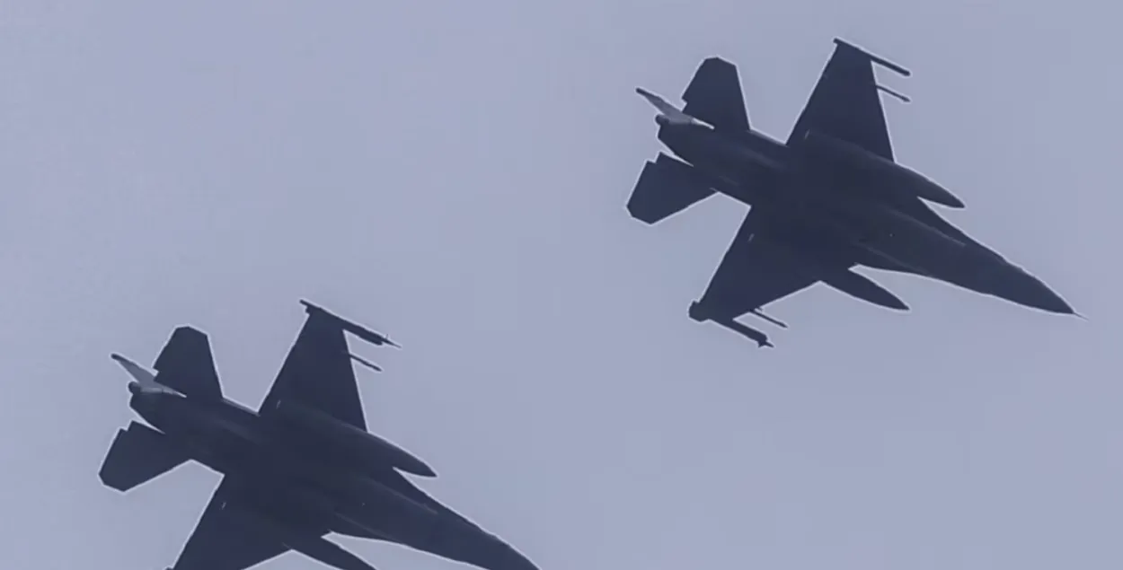 Истребители F-16 / Reuters
