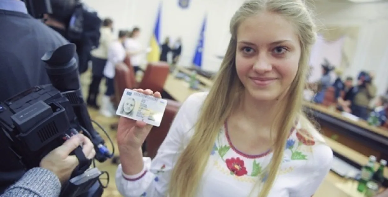 Стала вядома, калі беларусам пачнуць выдаваць ID-карты