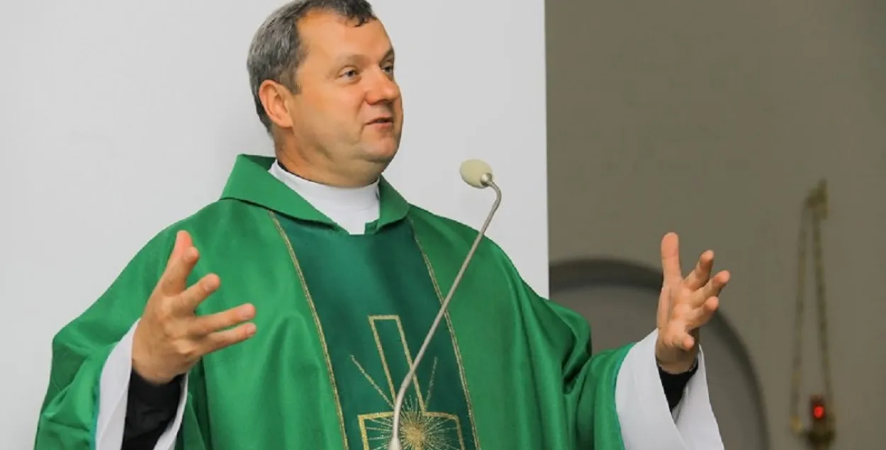 Аштрафаваны ксёндз Лашук: "Я і не ведаў, што са "зброяй" хадзіў"