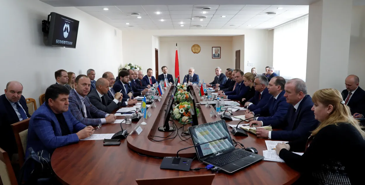 Представители Беларуси, России, Польши и Украины обсудили в Минске нефтяную проблему​ / Reuters