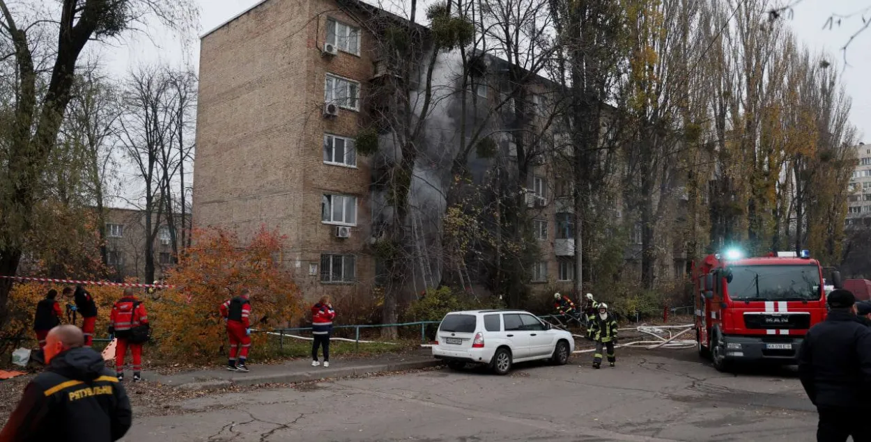Ракета трапіла ў жылы дом у Кіеве / Reuters
