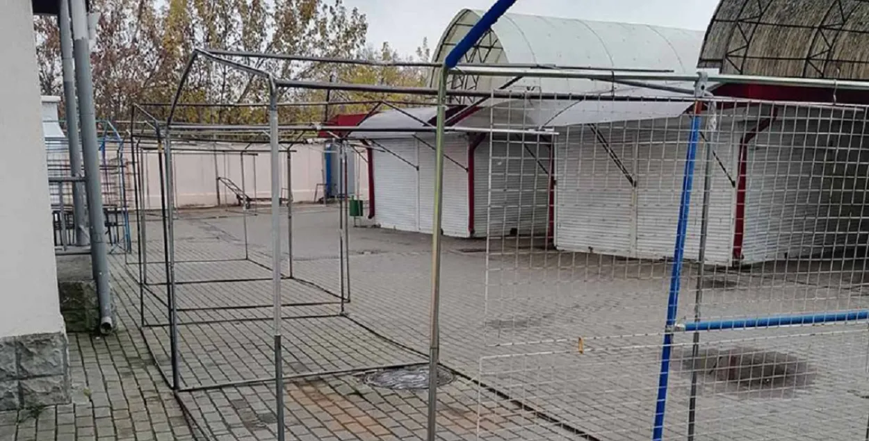 Предприниматели закрыли торговые павильоны в Барановичах / nashkraj.by
