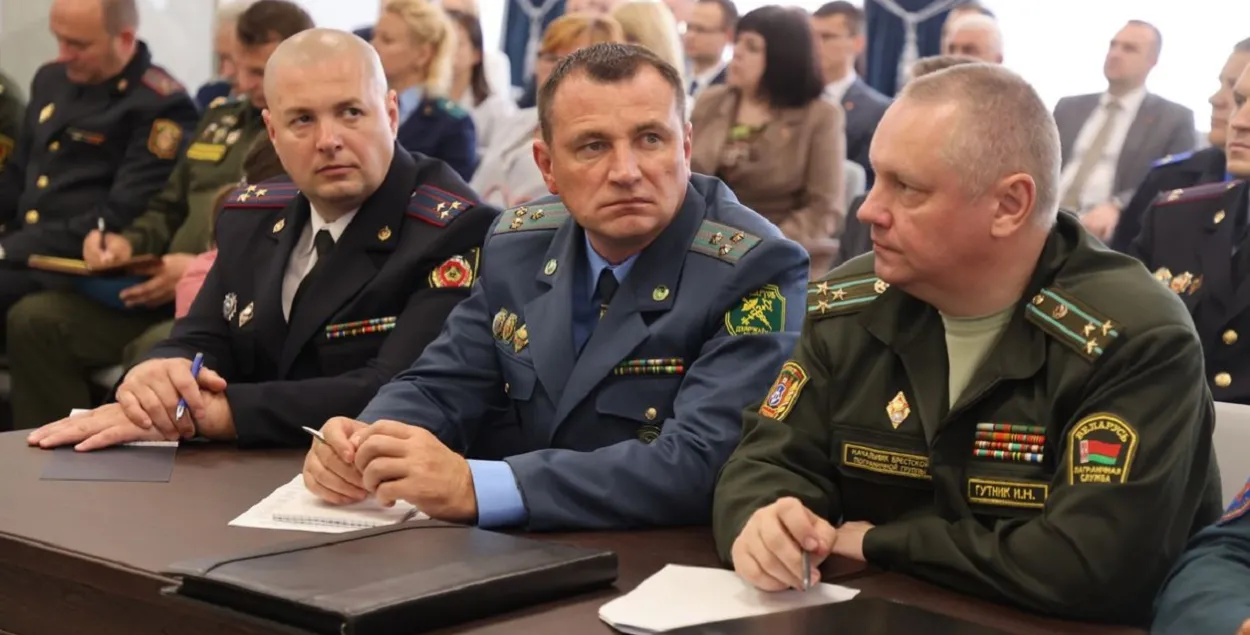 Госсекретарь Совбеза объяснял присутствующим ситуацию с российским ядерным оружием / sb.by
