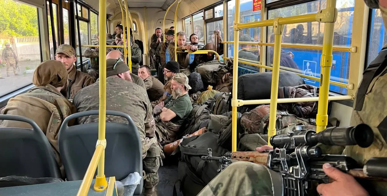 Мінабароны Расіі сцвярджае, што ў аўторак здаліся 694 абаронцы "Азоўсталі"