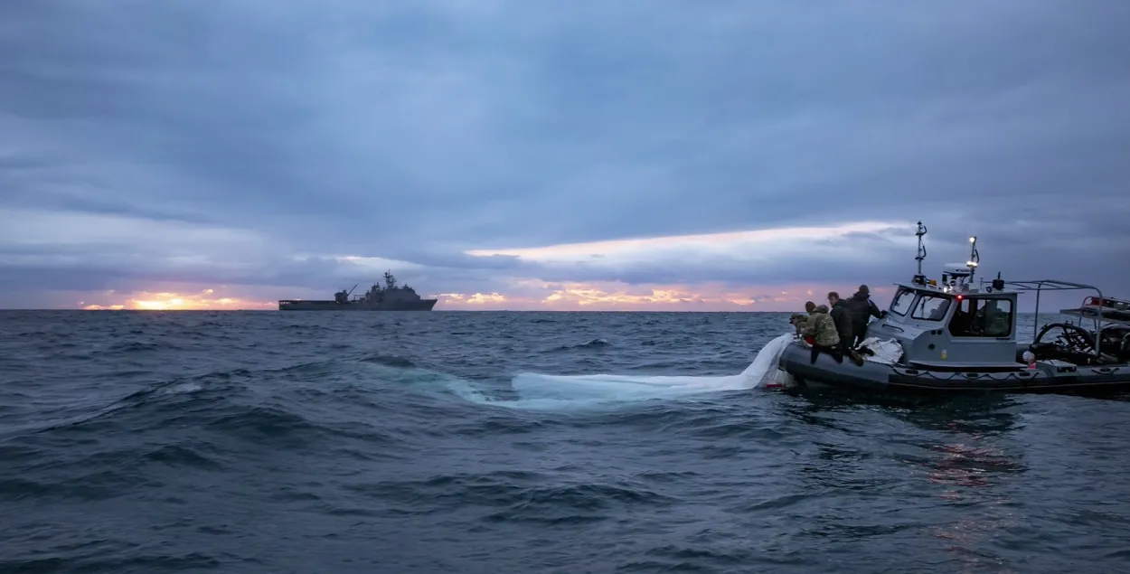 Американцы собирают части сбитого китайского дирижабля / https://twitter.com/USFleetForces
