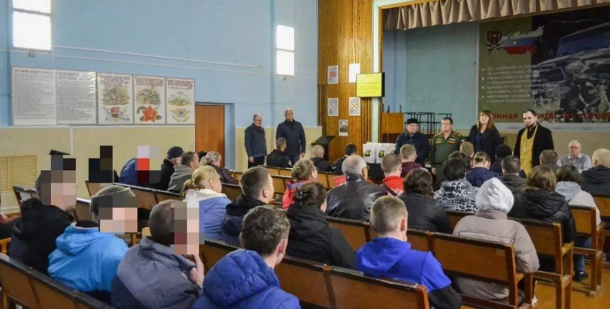 Так у Коркіне ў канцы верасня праважалі мабілізаваных / gpkorkino.ru

