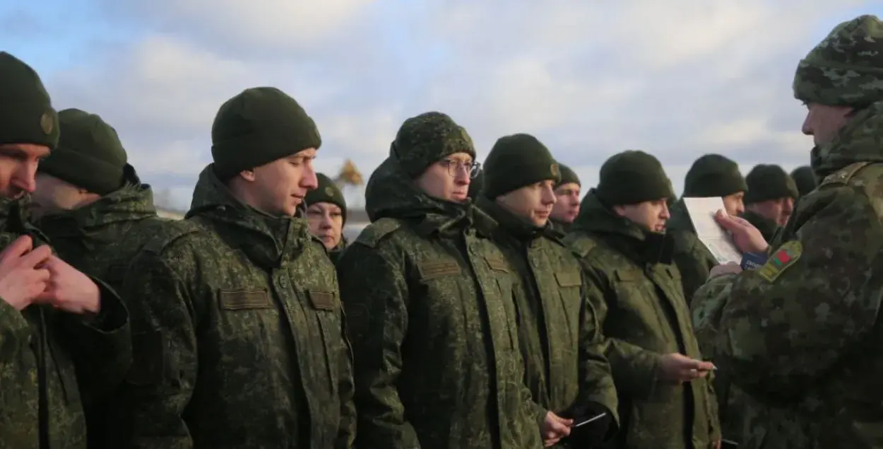Военные медики перед отправкой в Сирию / t.me/modmilby/
