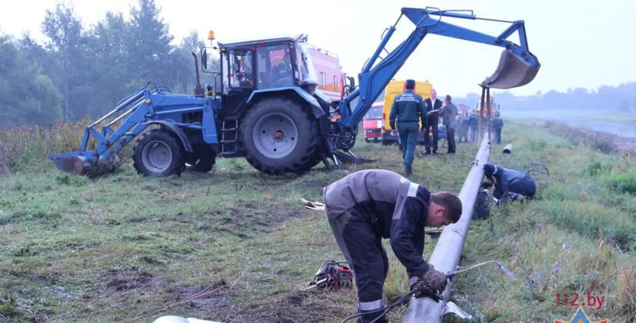 У Заслаўі пашкодзілі падводную частку газаправода (фота)