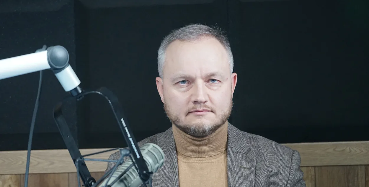 Карнікі Лукашэнкі: ці могуць іх спыніць расследаванні былых сілавікоў?