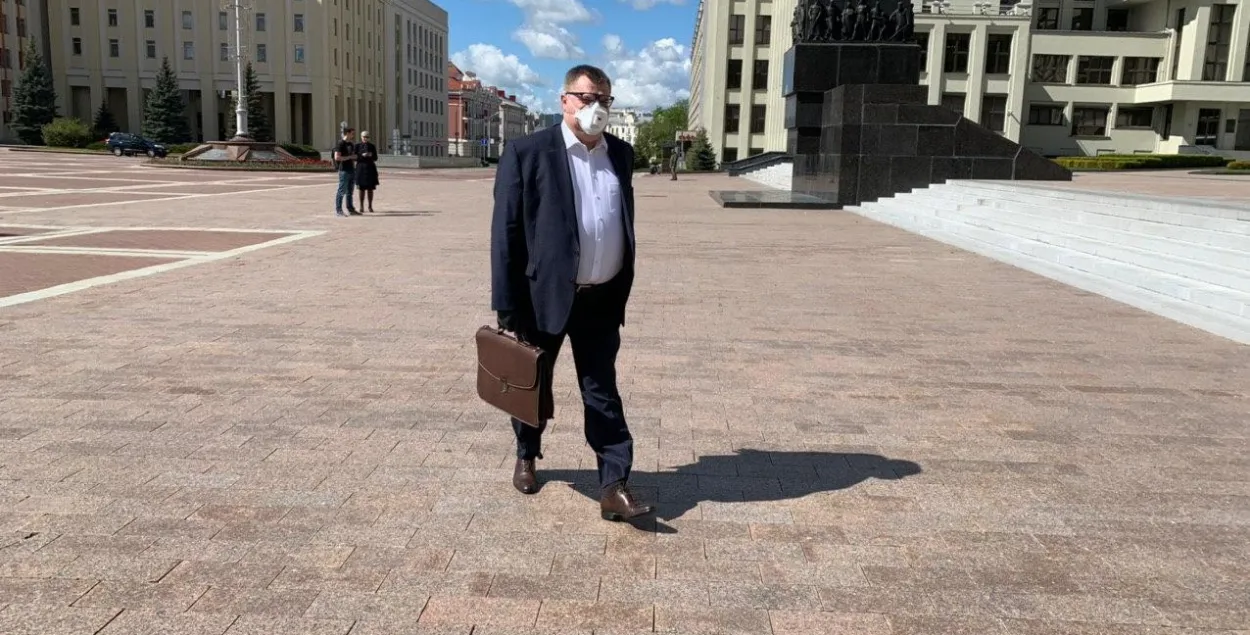 Зарэгістравана ініцыятыўная група Віктара Бабарыкі