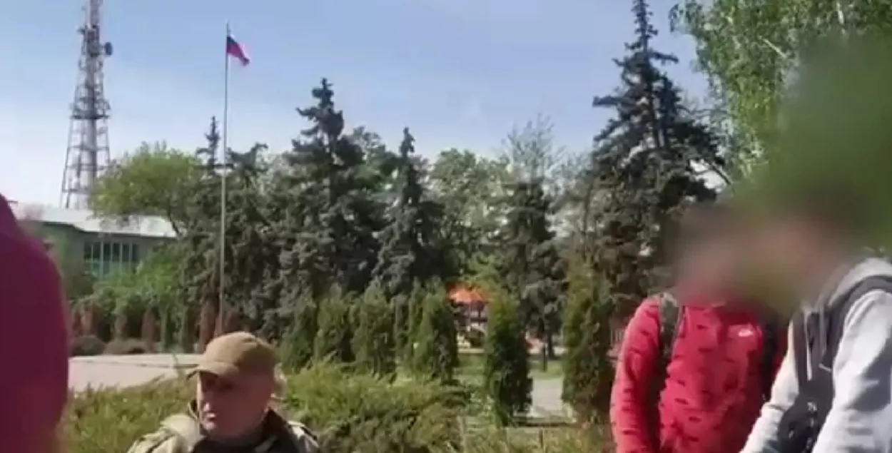 Як расійскі вайсковец няўдала правёў "палітінфармацыю" з украінскімі дзецьмі