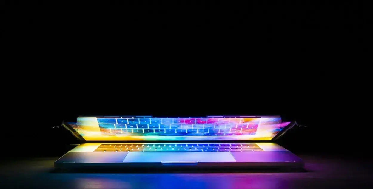 Праграміста будуць судзіць за каментары ў сеціве / pixabay.com