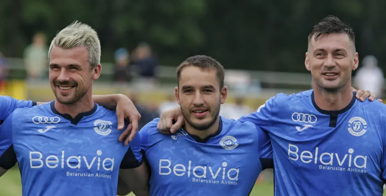 Гульцы "Дынама-Брэст" перад матчам са "Смалявічамі" /&nbsp;vk.com/dynamobrest
