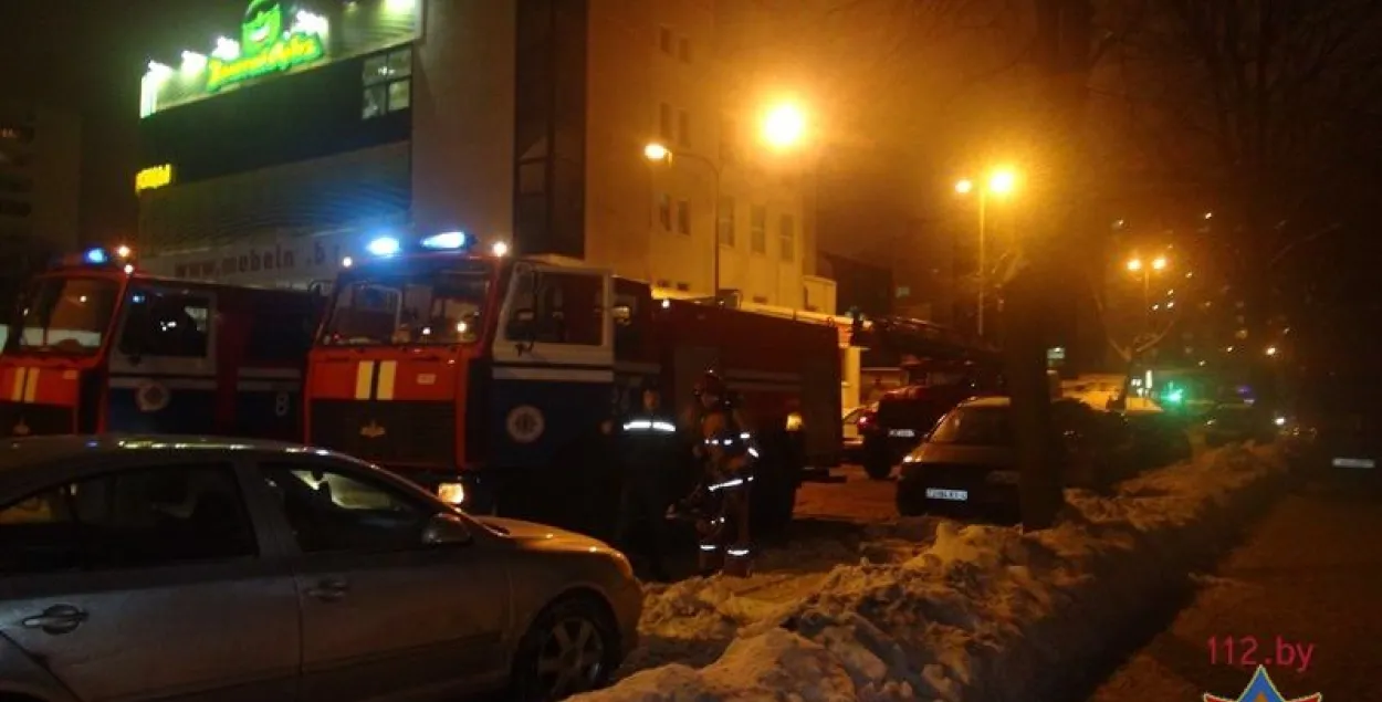 У Мінску гарэў інтэрнат БНТУ, эвакуявалі 250 чалавек (фота, відэа)