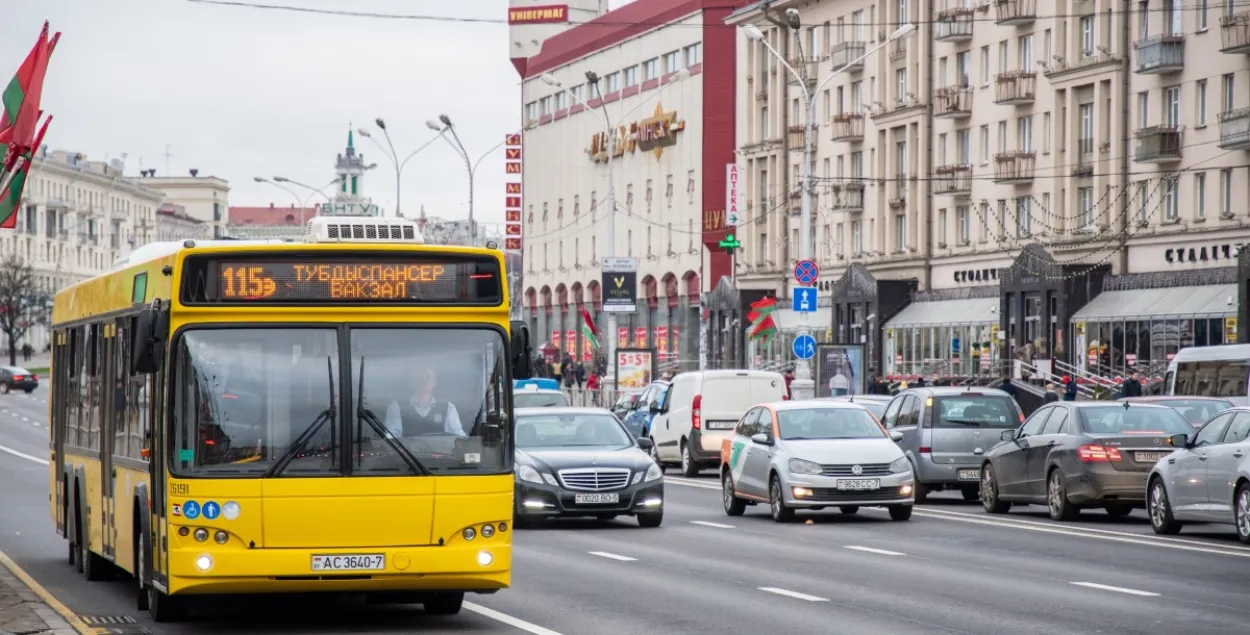 Аўтобус на маршруце ў Мінску / Еўрарадыё