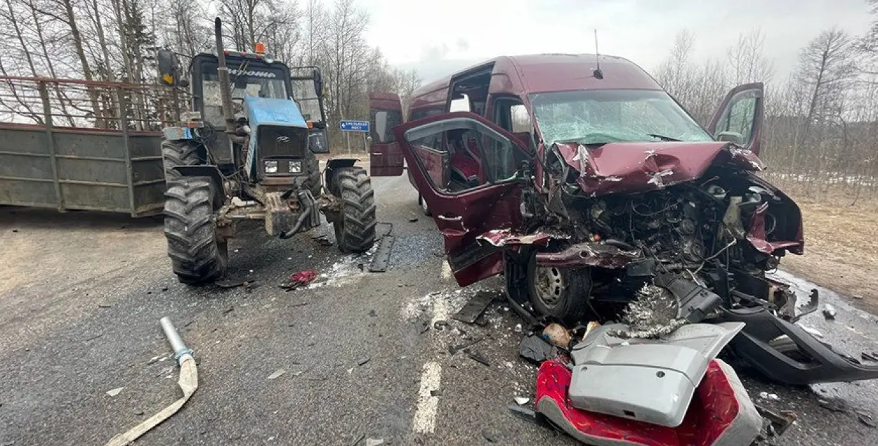 Авария на трассе Бобруйск-Глуск / УВД Могилевского облисполкома

