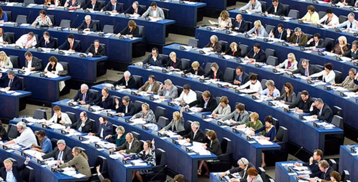 Еўрапарламент асудзіў разгон мірных дэманстрантаў у Беларусі