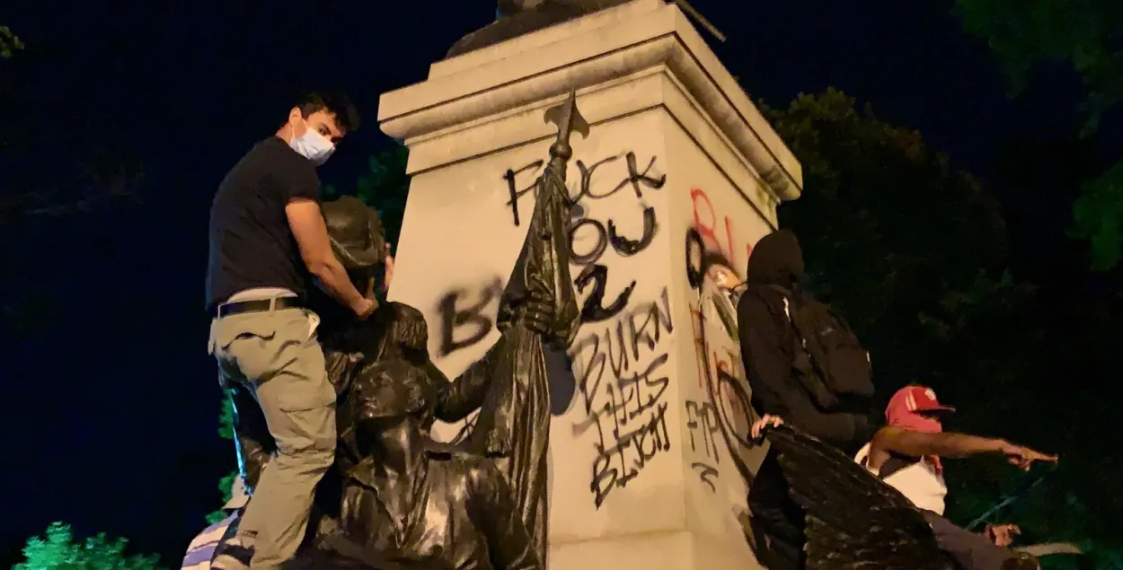 Падчас пратэстаў у Вашынгтоне распісалі помнік Тадэвушу Касцюшку