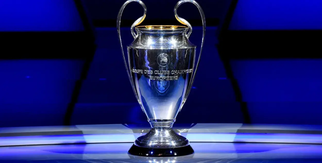 Ганаровы трафей / twitter.com/UEFA