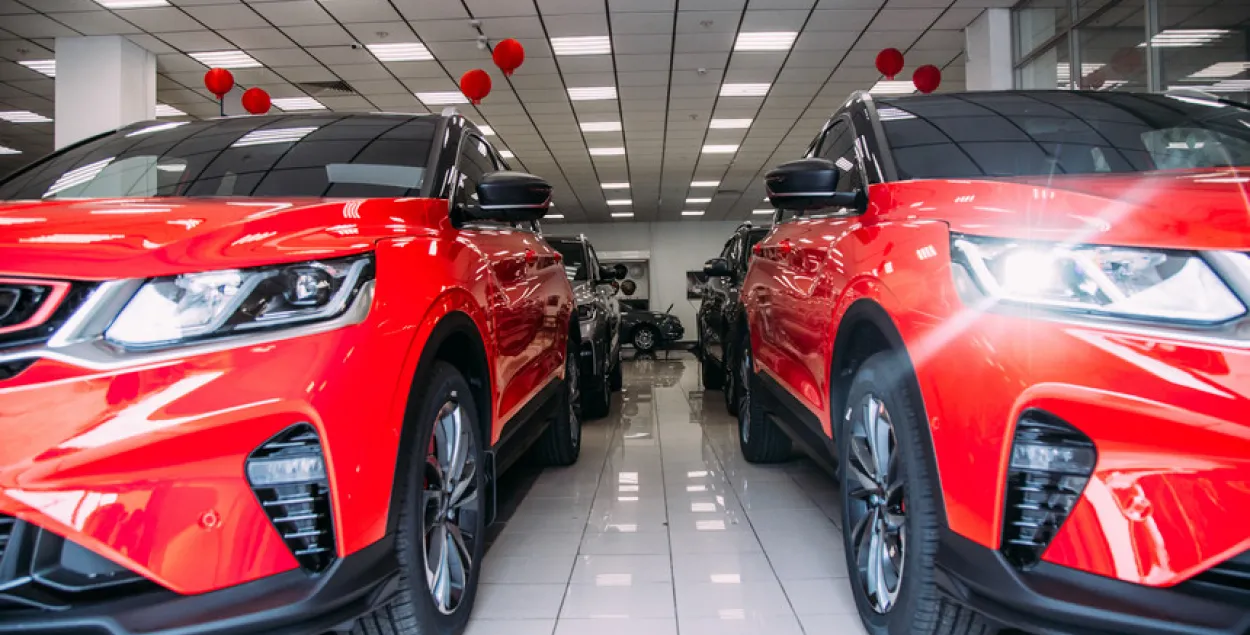 Лидером продаж новых авто является китайский автомобиль белорусской сборки
