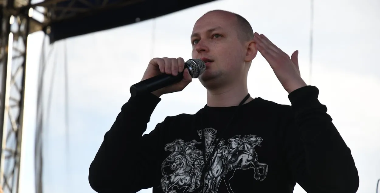 Палітзняволенага блогера Эдуарда Пальчыса перавялі з “Валадаркі” ў Віцебскі СІЗА