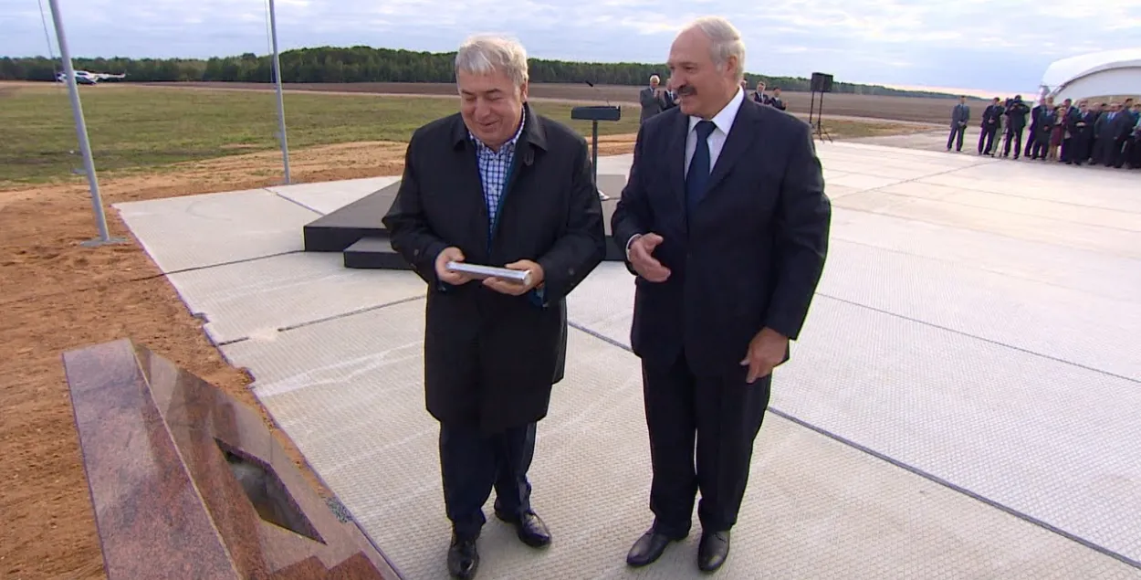 Mikhail Gutseriyev and Aliaksandr Lukashenka / BELTA
