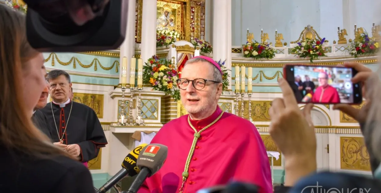 Клаудио Гуджеротти во время визита в Будслав / catholic.by
