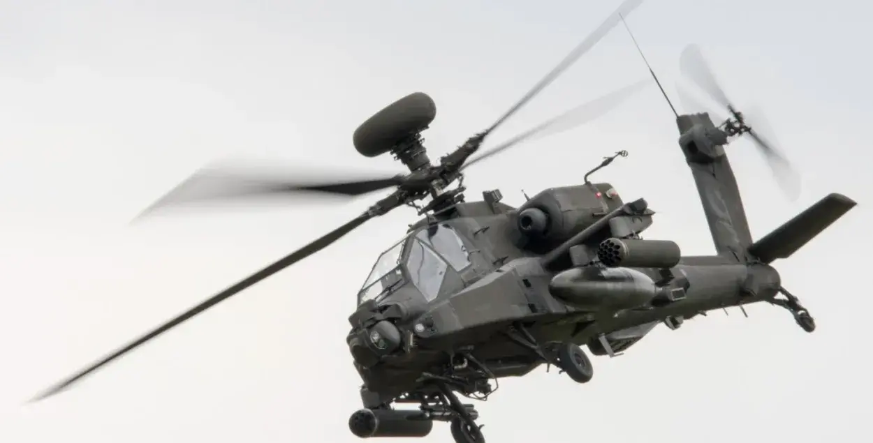 Верталёт Apache / Karl Weller