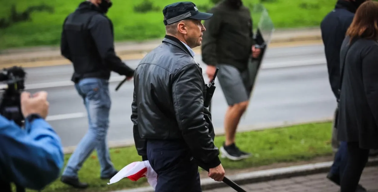 Николай Карпенков во время разгона протестов в 2020 году
